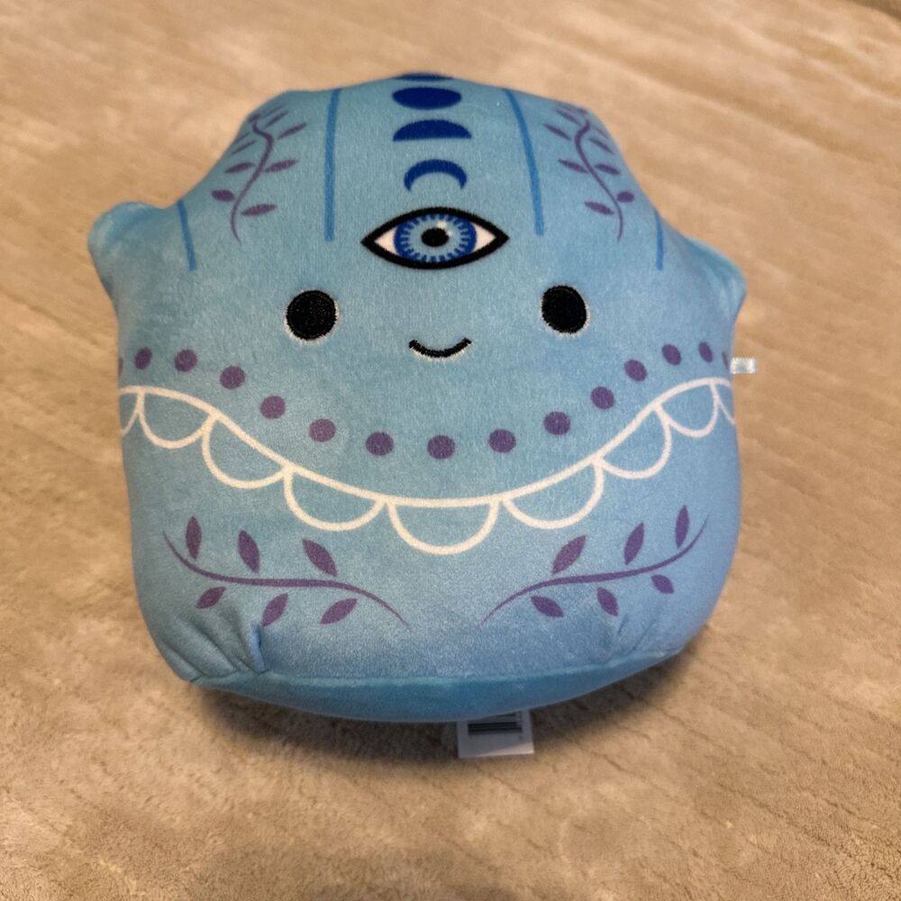 Squishmallows Gisla The Hamsa Spiritual Hand 7.5” Blue Plush Third Eye Stuffed
